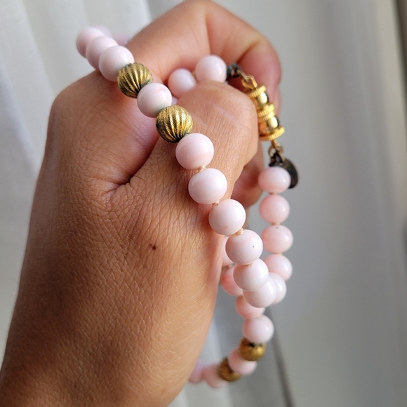 VINTAGE LES BERNARD INC NECKLACE SIGNED PINK BLUSH GLASS BEADS GOLD TONE - Picture 5 of 9